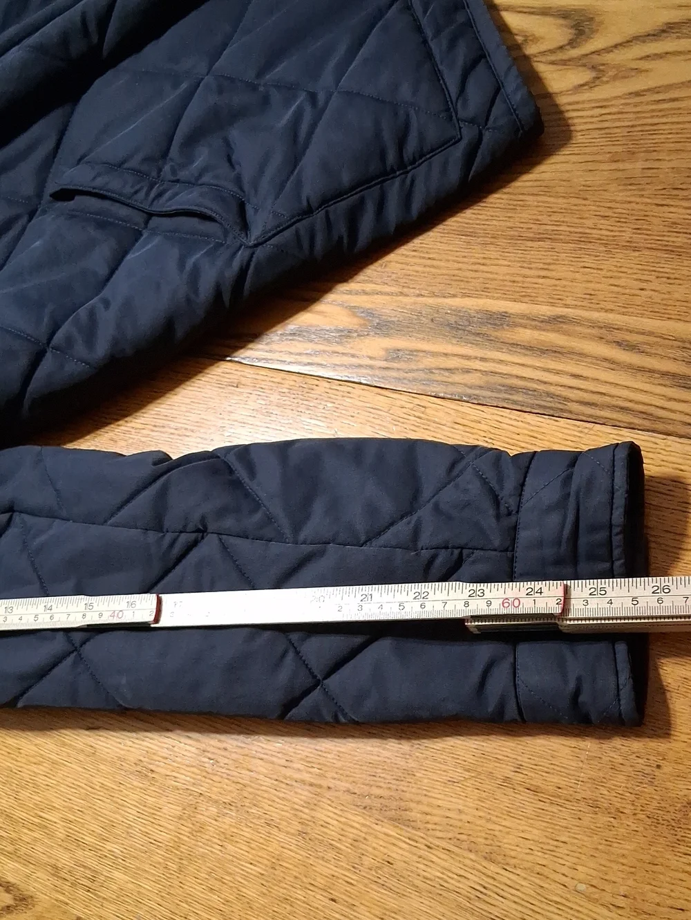 J.CREW Jacket Mens LARGE NAVY BLUE QUILTED ?? COAT Preowned Used Full Zip